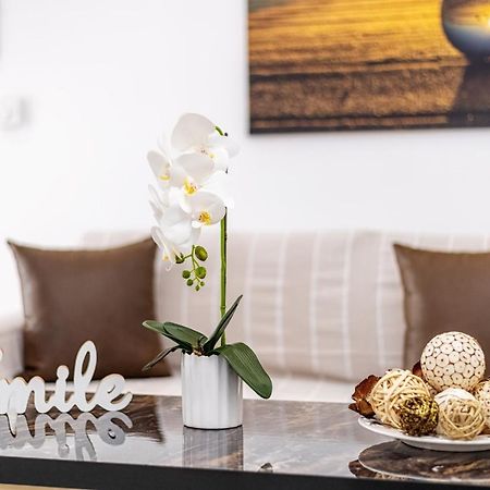 4You Luxury Apartments By Keyplanner Moraḯtika Buitenkant foto