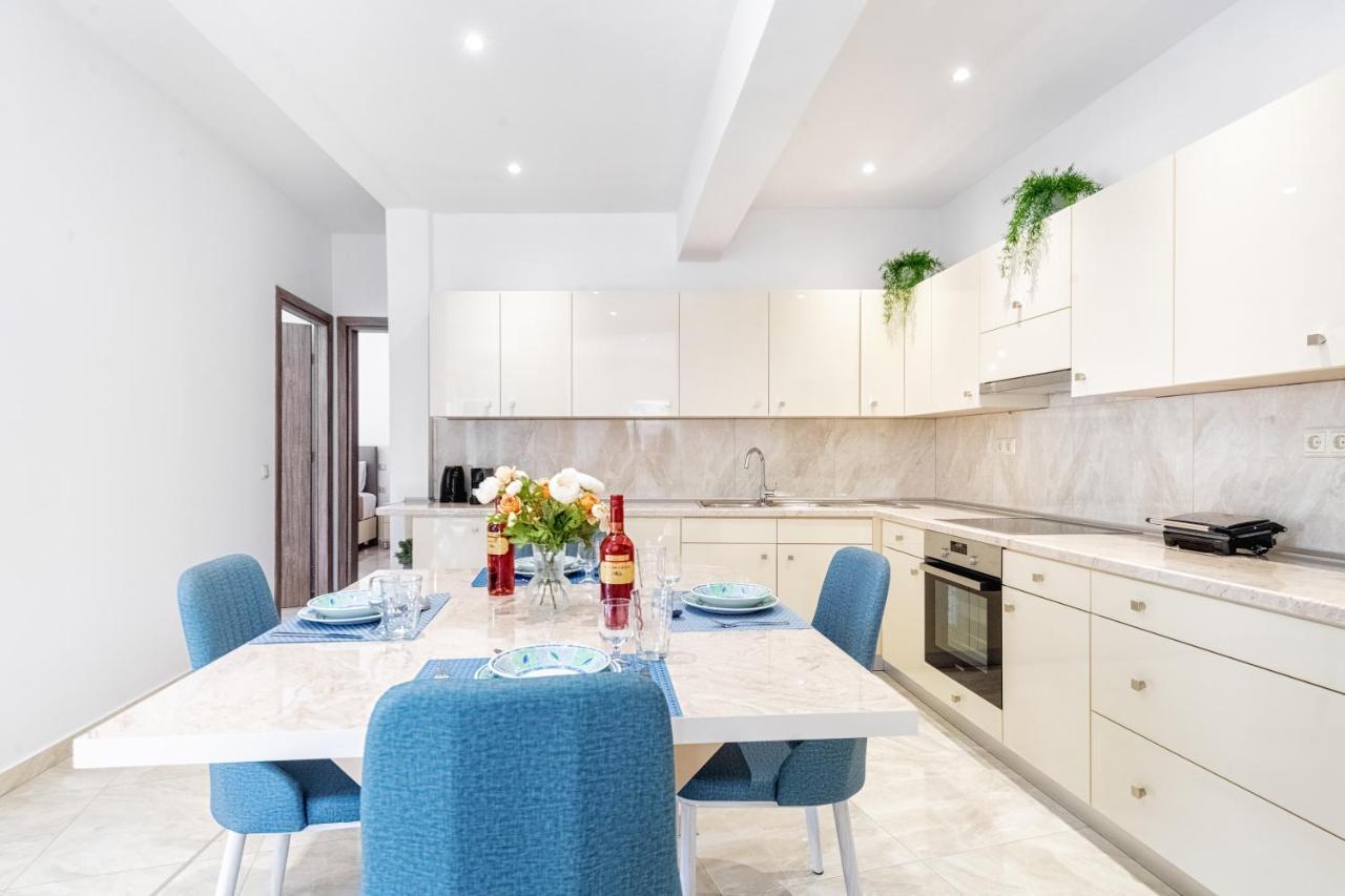 4You Luxury Apartments By Keyplanner Moraḯtika Buitenkant foto