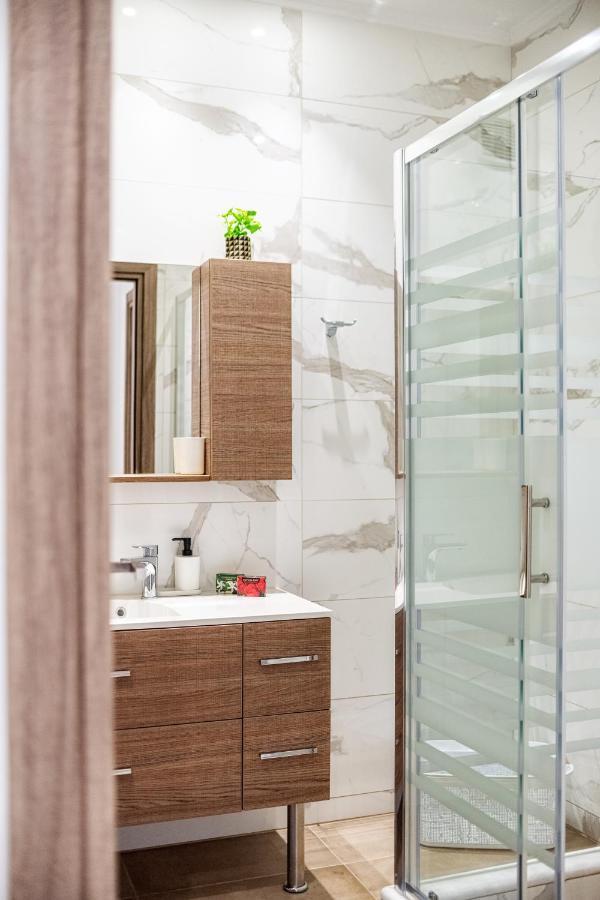 4You Luxury Apartments By Keyplanner Moraḯtika Buitenkant foto