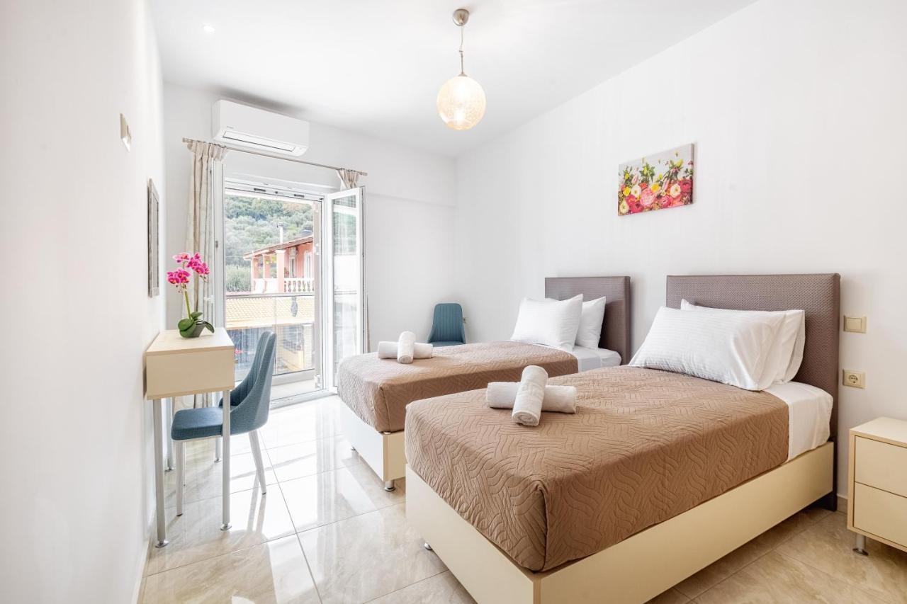 4You Luxury Apartments By Keyplanner Moraḯtika Buitenkant foto