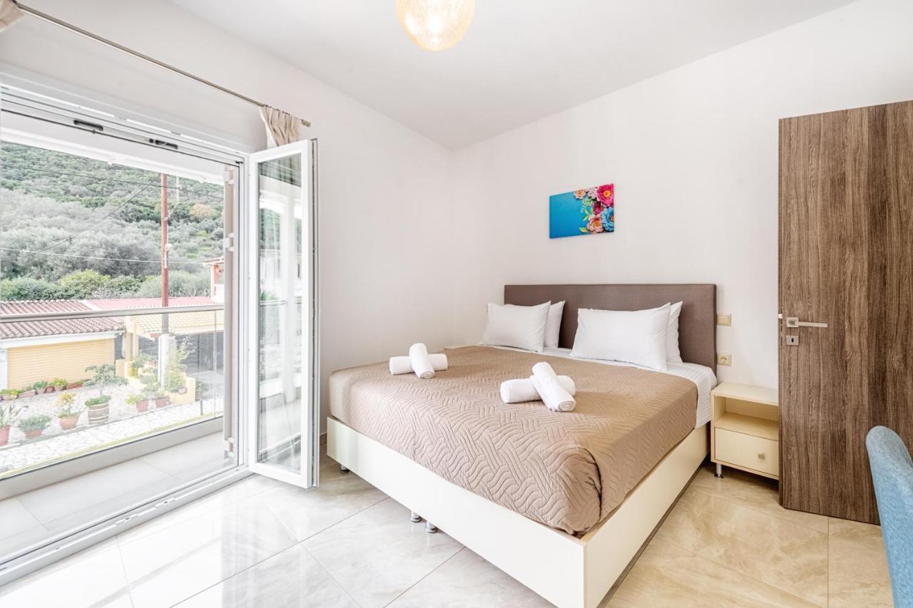 4You Luxury Apartments By Keyplanner Moraḯtika Buitenkant foto