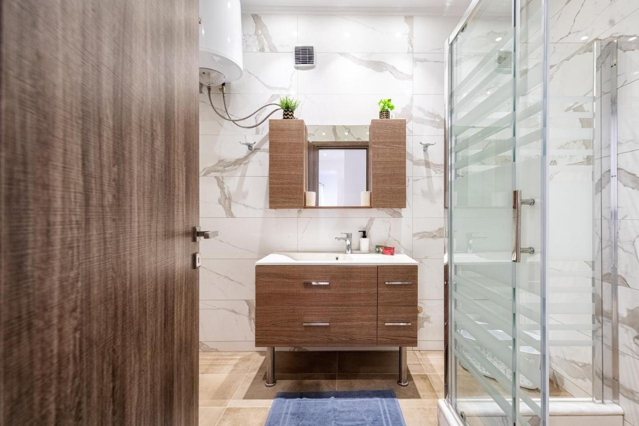 4You Luxury Apartments By Keyplanner Moraḯtika Buitenkant foto