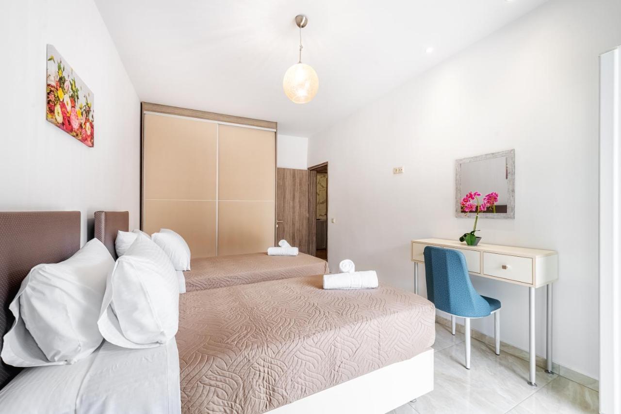 4You Luxury Apartments By Keyplanner Moraḯtika Buitenkant foto