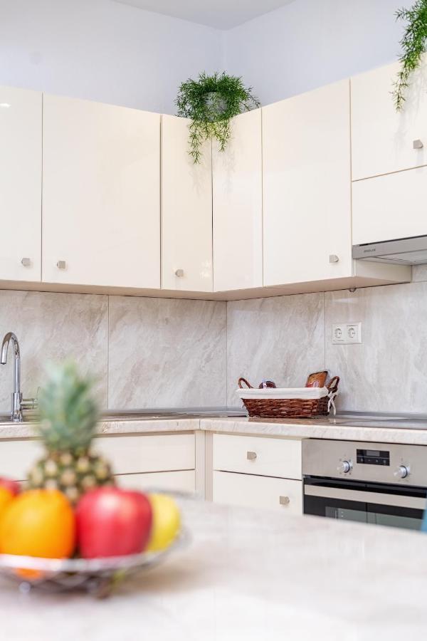 4You Luxury Apartments By Keyplanner Moraḯtika Buitenkant foto